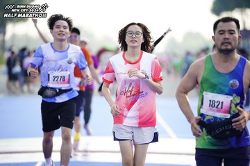 BINH DUONG NEW CITY HALF MARATHON 2024 - Ảnh #1758956