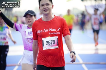 BINH DUONG NEW CITY HALF MARATHON 2024 - Ảnh #1758618
