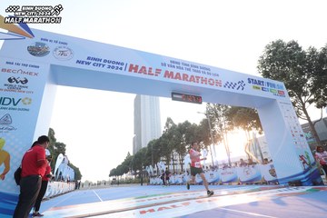 BINH DUONG NEW CITY HALF MARATHON 2024 - Ảnh #1819431