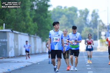 BINH DUONG NEW CITY HALF MARATHON 2024 - Ảnh #1768366