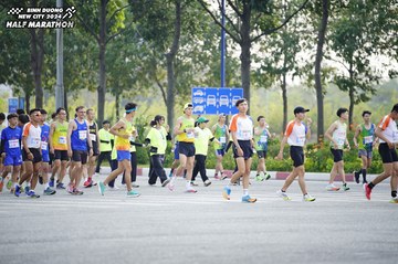 BINH DUONG NEW CITY HALF MARATHON 2024 - Ảnh #1729761