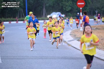 BINH DUONG NEW CITY HALF MARATHON 2024 - Ảnh #1726640