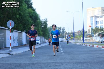 BINH DUONG NEW CITY HALF MARATHON 2024 - Ảnh #1776242