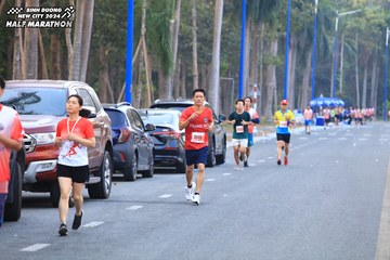 BINH DUONG NEW CITY HALF MARATHON 2024 - Ảnh #1756138