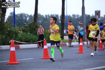 BINH DUONG NEW CITY HALF MARATHON 2024 - Ảnh #1728018