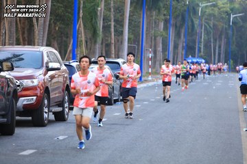 BINH DUONG NEW CITY HALF MARATHON 2024 - Ảnh #1756269