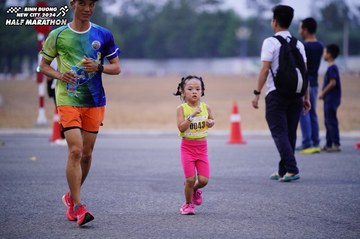 BINH DUONG NEW CITY HALF MARATHON 2024 - Ảnh #1725476