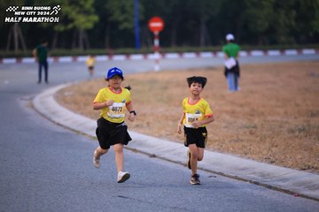 BINH DUONG NEW CITY HALF MARATHON 2024 - Ảnh #1727329