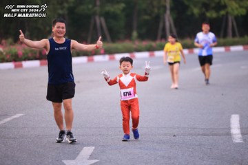 BINH DUONG NEW CITY HALF MARATHON 2024 - Ảnh #1727139
