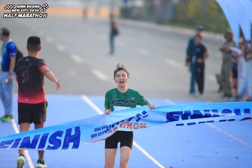 BINH DUONG NEW CITY HALF MARATHON 2024 - Ảnh #1739851