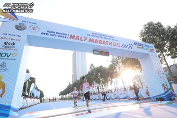 BINH DUONG NEW CITY HALF MARATHON 2024 - Ảnh #1819789