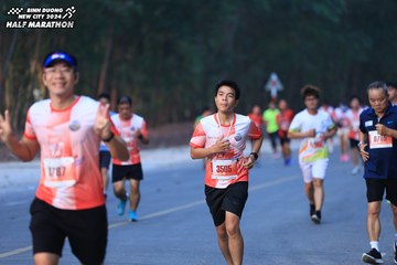 BINH DUONG NEW CITY HALF MARATHON 2024 - Ảnh #1750570