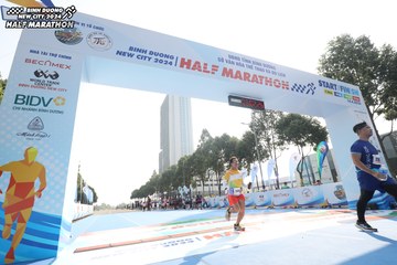 BINH DUONG NEW CITY HALF MARATHON 2024 - Ảnh #1819083
