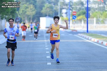 BINH DUONG NEW CITY HALF MARATHON 2024 - Ảnh #1770267