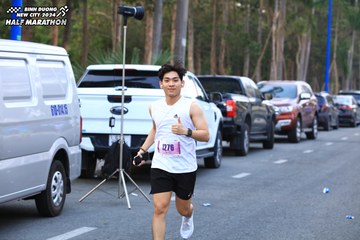 BINH DUONG NEW CITY HALF MARATHON 2024 - Ảnh #1755731