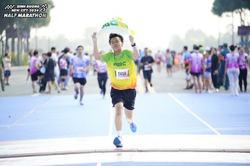 BINH DUONG NEW CITY HALF MARATHON 2024 - Ảnh #1760515