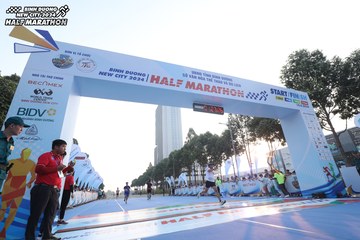 BINH DUONG NEW CITY HALF MARATHON 2024 - Ảnh #1738117