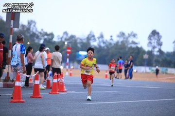 BINH DUONG NEW CITY HALF MARATHON 2024 - Ảnh #1727942