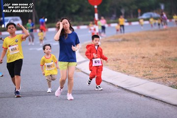 BINH DUONG NEW CITY HALF MARATHON 2024 - Ảnh #1727091