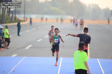BINH DUONG NEW CITY HALF MARATHON 2024 - Ảnh #1739326