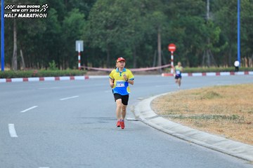 BINH DUONG NEW CITY HALF MARATHON 2024 - Ảnh #1734951