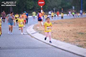 BINH DUONG NEW CITY HALF MARATHON 2024 - Ảnh #1726870