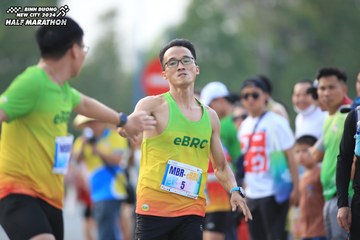 BINH DUONG NEW CITY HALF MARATHON 2024 - Ảnh #1736715