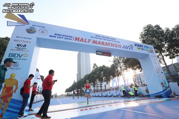 BINH DUONG NEW CITY HALF MARATHON 2024 - Ảnh #1819298