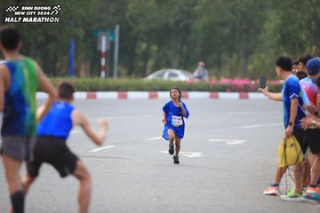 BINH DUONG NEW CITY HALF MARATHON 2024 - Ảnh #1736216