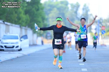 BINH DUONG NEW CITY HALF MARATHON 2024 - Ảnh #1767419