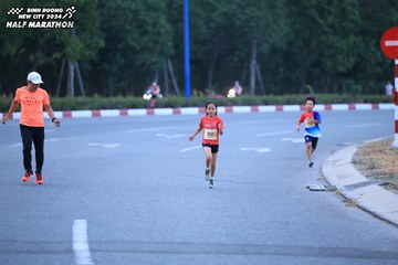 BINH DUONG NEW CITY HALF MARATHON 2024 - Ảnh #1726122
