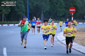 BINH DUONG NEW CITY HALF MARATHON 2024 - Ảnh #1726184