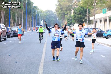 BINH DUONG NEW CITY HALF MARATHON 2024 - Ảnh #1755434