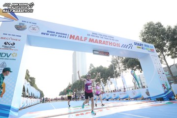 BINH DUONG NEW CITY HALF MARATHON 2024 - Ảnh #1821946