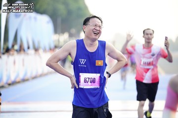 BINH DUONG NEW CITY HALF MARATHON 2024 - Ảnh #1759103