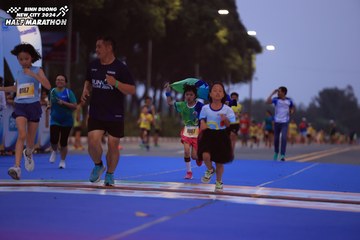 BINH DUONG NEW CITY HALF MARATHON 2024 - Ảnh #1729168