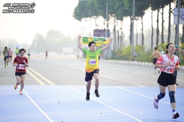 BINH DUONG NEW CITY HALF MARATHON 2024 - Ảnh #1757076