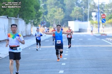 BINH DUONG NEW CITY HALF MARATHON 2024 - Ảnh #1771117
