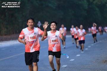 BINH DUONG NEW CITY HALF MARATHON 2024 - Ảnh #1750445
