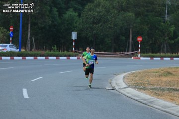 BINH DUONG NEW CITY HALF MARATHON 2024 - Ảnh #1734753
