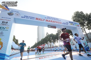 BINH DUONG NEW CITY HALF MARATHON 2024 - Ảnh #1821425