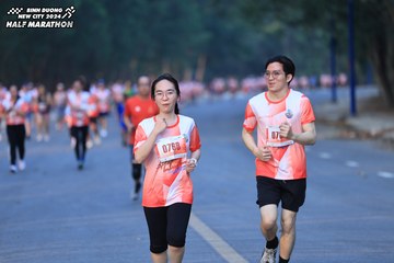 BINH DUONG NEW CITY HALF MARATHON 2024 - Ảnh #1772278