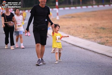 BINH DUONG NEW CITY HALF MARATHON 2024 - Ảnh #1727215