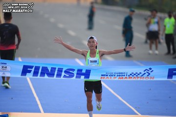 BINH DUONG NEW CITY HALF MARATHON 2024 - Ảnh #1738618