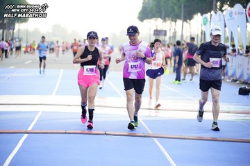 BINH DUONG NEW CITY HALF MARATHON 2024 - Ảnh #1763112