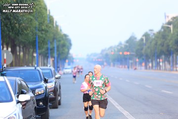 BINH DUONG NEW CITY HALF MARATHON 2024 - Ảnh #1739638