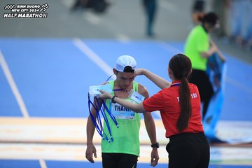 BINH DUONG NEW CITY HALF MARATHON 2024 - Ảnh #1738629