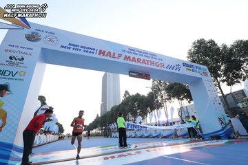 BINH DUONG NEW CITY HALF MARATHON 2024 - Ảnh #1738374