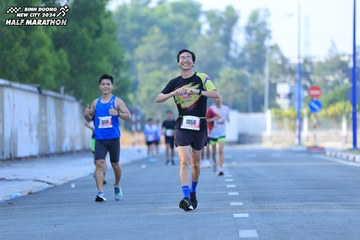 BINH DUONG NEW CITY HALF MARATHON 2024 - Ảnh #1768450