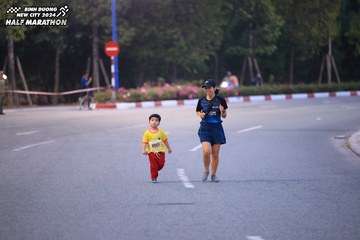 BINH DUONG NEW CITY HALF MARATHON 2024 - Ảnh #1727274